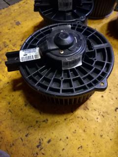 Мотор печки 87103-30380, 87103-51010 на Toyota Harrier MCU15W Фото 3