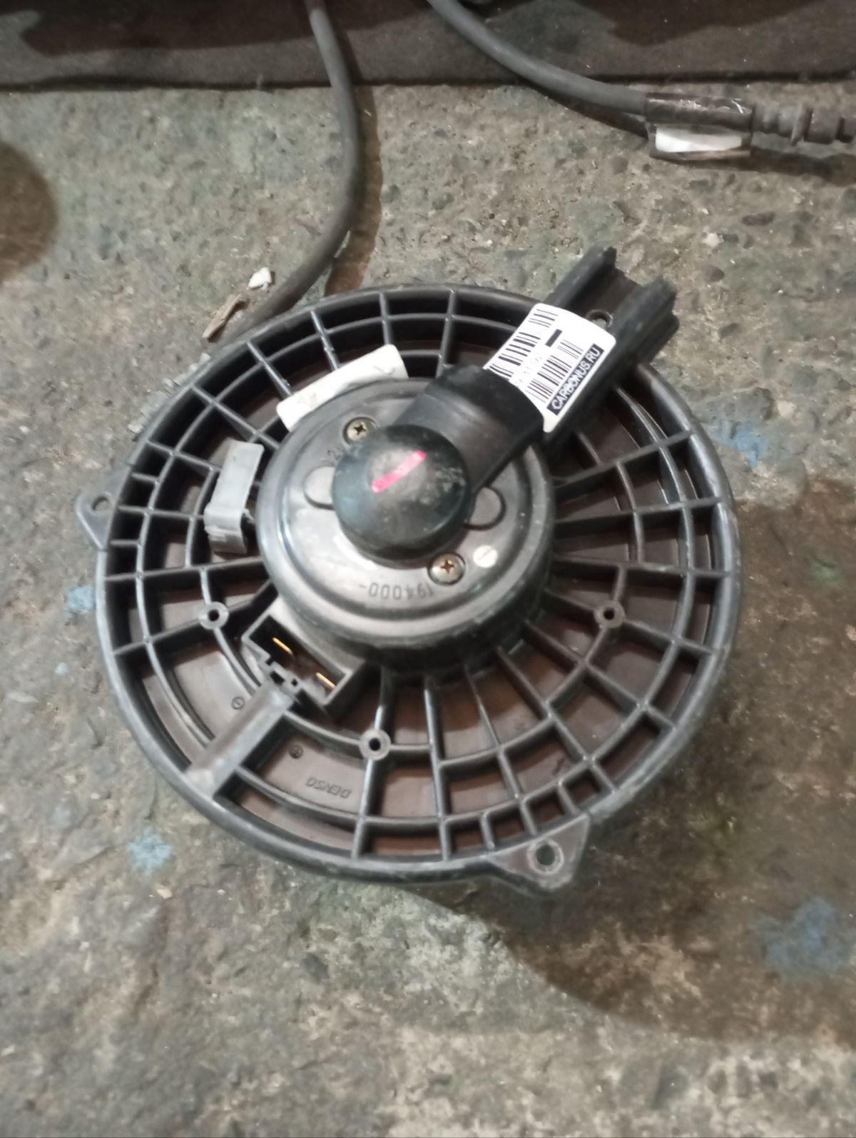 Мотор печки 87103-30380, 87103-51010 на Toyota Harrier MCU15W Фото 3