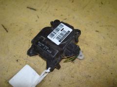 Моторчик заслонки печки 063700-7051 на Toyota Harrier MCU15W 1MZ-FE Фото 1