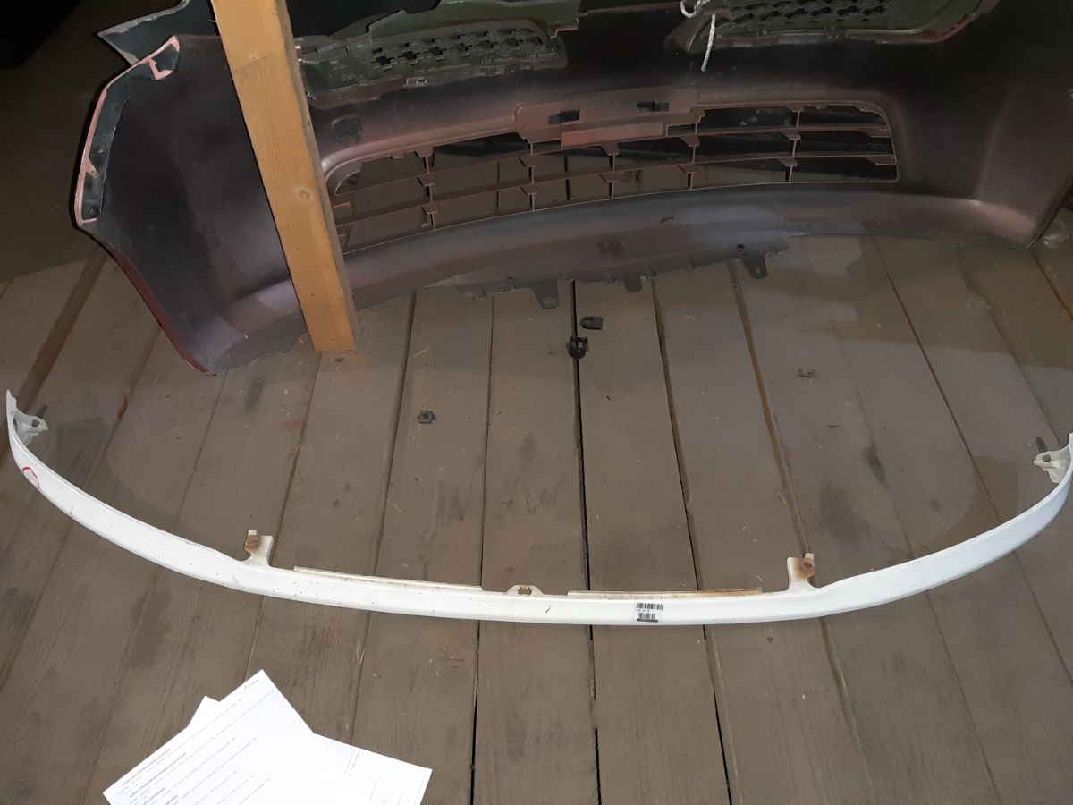 Планка под фару 53903-52900 на Toyota Probox NCP51V Фото 4