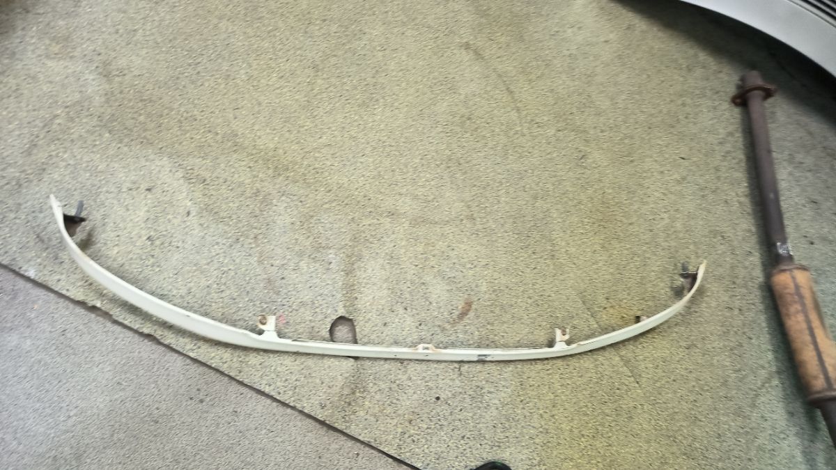 Планка под фару 53903-52900 на Toyota Probox NCP51V Фото 4