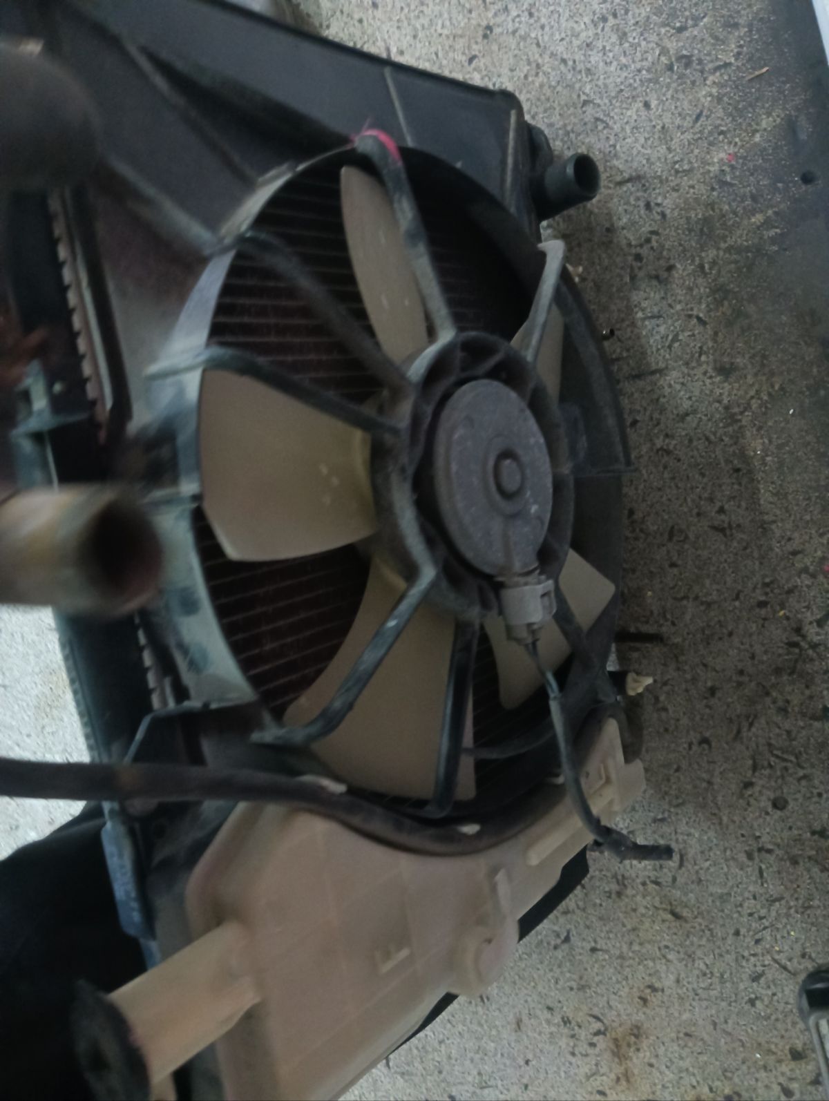 Радиатор ДВС 01153043, 028M89, 1025151SX, 102957, 130225, 1460-0127, 16400-0J020, 16400-21060, 16400-21070, 16400-21070-N1, 16400-21070-R1, 16400-21080, 16400-21081, 16400-21090, 16400-21120, 16400-21121, 1640021060, 1640021070, 164002107087, 1640021071, 1640021080, 16403-0J020, 2060347, 2061046, 2064058, 2064073, 2065108, 210031N, 284798T, 284799H, 284799HA, 284799T, 29170, 29170A, 29340, 31-1125, 34611011, 350213103700, 366000, 53002259, 53212, 60532259, 6112177N, 64799, 64799A, 734841, 810308-4, 8103084K, 8109302258, 8109302287, 812259R, 8660551, 8660553, 8MK 376 748-351, 8MK 376 773-471, ACRB142, ADT39859, CR 1523 000S, CU2305, DA15110CHK, DAP151010CHK, DCM3214, DRM50080, FP 70 A534, FP 70 A534-X, FX-036-8054, FX-036-8054A, JAPRDA153043, JPR0030, KTO259, LH2305(16)A/T, LRC 1907, NC01076053B, NC01076054B, NDT-1121, PL010863, PRS3538, RA2405, RA64799, RA64799A, RA64799Q, RB2927, RD4446, RDA153043, STR0159, STR0160, STTY000W10, T156A59, T553-16, T789-01, TD-036-8054, TD-036-8054A, TO-0195-16, TO2259, TOY0W10, TY-NCP-1216, TY000W10, TY01100501000, TY37062A, TYNCP1216, TYV1005B0, TYYAS99-912, TYYAS99-913, TYYAS99912, VCS4799, WG1722143 на Toyota Probox NCP51V 1NZ-FE Фото 6