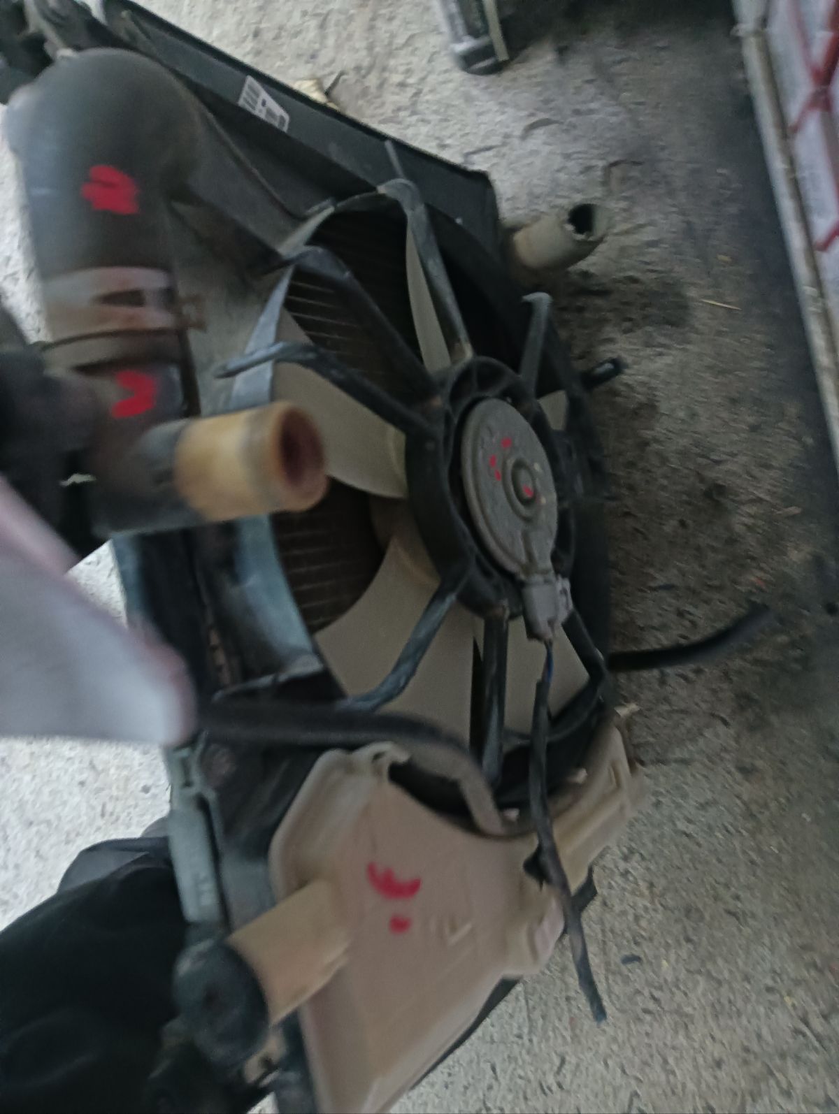 Радиатор ДВС 01153043, 028M89, 1025151SX, 102957, 130225, 1460-0127, 16400-0J020, 16400-21060, 16400-21070, 16400-21070-N1, 16400-21070-R1, 16400-21080, 16400-21081, 16400-21090, 16400-21120, 16400-21121, 1640021060, 1640021070, 164002107087, 1640021071, 1640021080, 16403-0J020, 2060347, 2061046, 2064058, 2064073, 2065108, 210031N, 284798T, 284799H, 284799HA, 284799T, 29170, 29170A, 29340, 31-1125, 34611011, 350213103700, 366000, 53002259, 53212, 60532259, 6112177N, 64799, 64799A, 734841, 810308-4, 8103084K, 8109302258, 8109302287, 812259R, 8660551, 8660553, 8MK 376 748-351, 8MK 376 773-471, ACRB142, ADT39859, CR 1523 000S, CU2305, DA15110CHK, DAP151010CHK, DCM3214, DRM50080, FP 70 A534, FP 70 A534-X, FX-036-8054, FX-036-8054A, JAPRDA153043, JPR0030, KTO259, LH2305(16)A/T, LRC 1907, NC01076053B, NC01076054B, NDT-1121, PL010863, PRS3538, RA2405, RA64799, RA64799A, RA64799Q, RB2927, RD4446, RDA153043, STR0159, STR0160, STTY000W10, T156A59, T553-16, T789-01, TD-036-8054, TD-036-8054A, TO-0195-16, TO2259, TOY0W10, TY-NCP-1216, TY000W10, TY01100501000, TY37062A, TYNCP1216, TYV1005B0, TYYAS99-912, TYYAS99-913, TYYAS99912, VCS4799, WG1722143 на Toyota Succeed NCP51V 1NZ-FE Фото 5