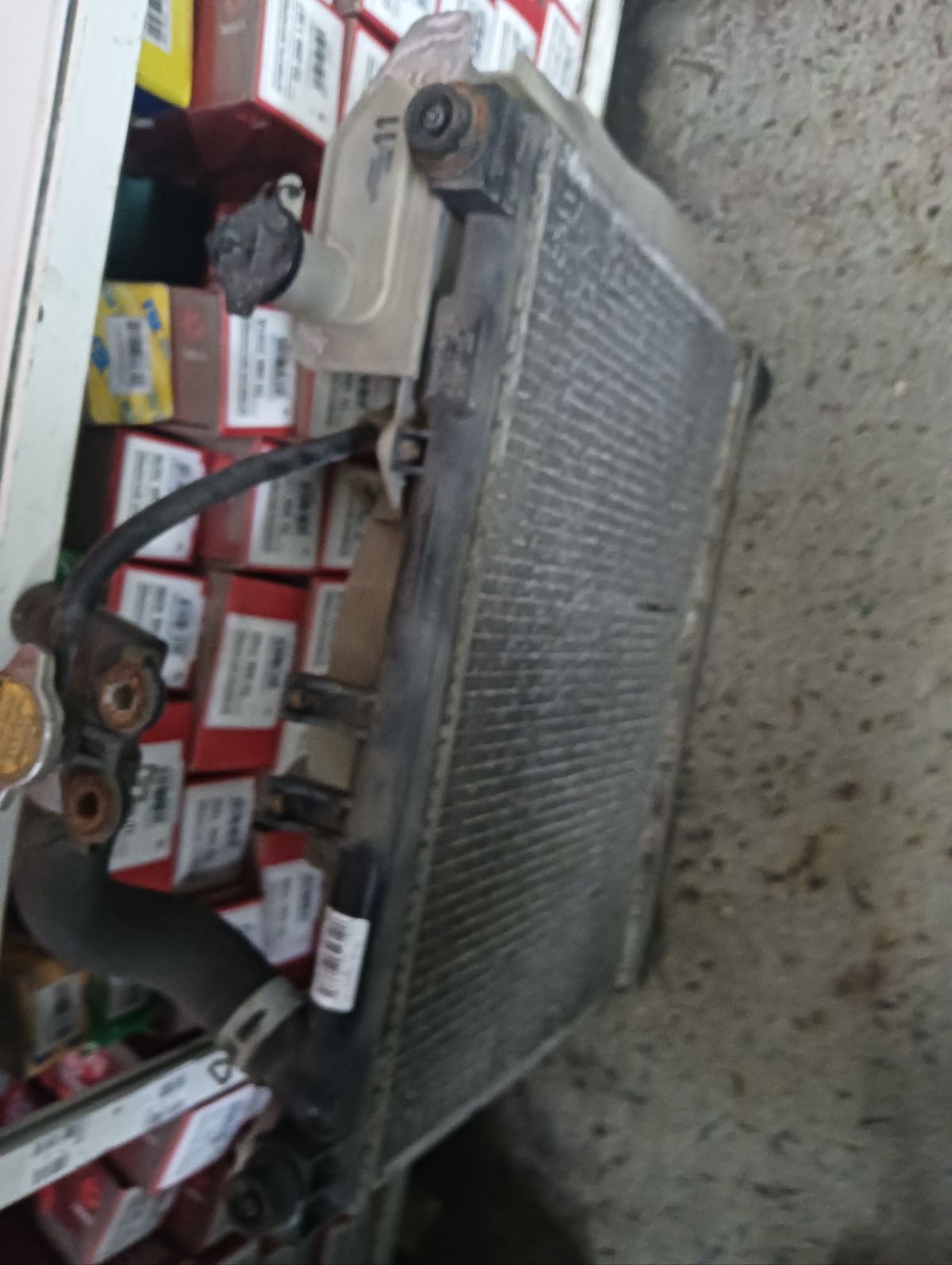 Радиатор ДВС 01153043, 028M89, 1025151SX, 102957, 130225, 1460-0127, 16400-0J020, 16400-21060, 16400-21070, 16400-21070-N1, 16400-21070-R1, 16400-21080, 16400-21081, 16400-21090, 16400-21120, 16400-21121, 1640021060, 1640021070, 164002107087, 1640021071, 1640021080, 16403-0J020, 2060347, 2061046, 2064058, 2064073, 2065108, 210031N, 284798T, 284799H, 284799HA, 284799T, 29170, 29170A, 29340, 31-1125, 34611011, 350213103700, 366000, 53002259, 53212, 60532259, 6112177N, 64799, 64799A, 734841, 810308-4, 8103084K, 8109302258, 8109302287, 812259R, 8660551, 8660553, 8MK 376 748-351, 8MK 376 773-471, ACRB142, ADT39859, CR 1523 000S, CU2305, DA15110CHK, DAP151010CHK, DCM3214, DRM50080, FP 70 A534, FP 70 A534-X, FX-036-8054, FX-036-8054A, JAPRDA153043, JPR0030, KTO259, LH2305(16)A/T, LRC 1907, NC01076053B, NC01076054B, NDT-1121, PL010863, PRS3538, RA2405, RA64799, RA64799A, RA64799Q, RB2927, RD4446, RDA153043, STR0159, STR0160, STTY000W10, T156A59, T553-16, T789-01, TD-036-8054, TD-036-8054A, TO-0195-16, TO2259, TOY0W10, TY-NCP-1216, TY000W10, TY01100501000, TY37062A, TYNCP1216, TYV1005B0, TYYAS99-912, TYYAS99-913, TYYAS99912, VCS4799, WG1722143 на Toyota Probox NCP51V 1NZ-FE Фото 5