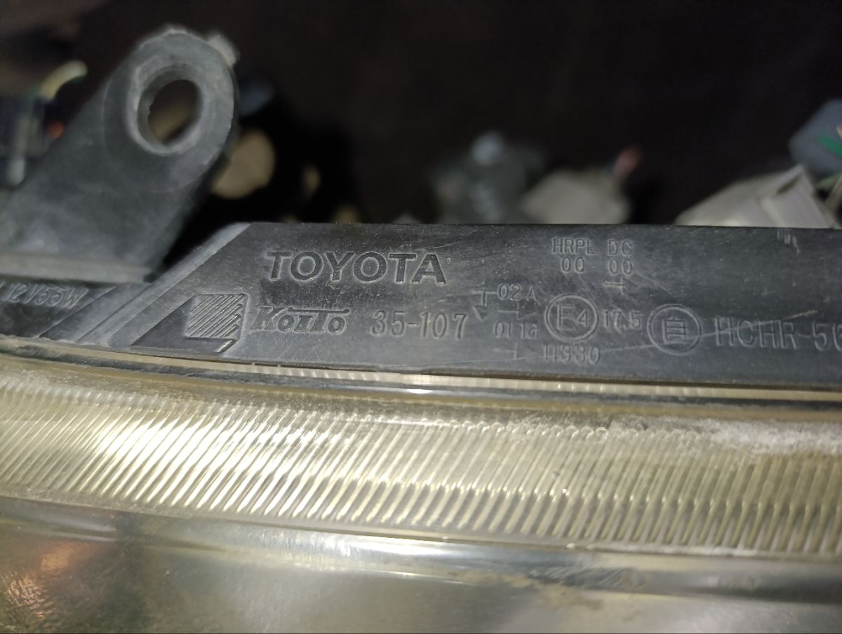Фара 35-107 35-107 на Toyota Avensis AZT250 Фото 14