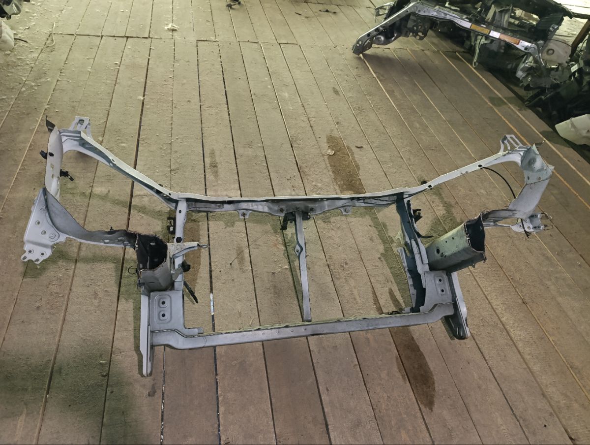 Телевизор на Toyota Wish ZGE20G 2ZR-FAE Фото 12