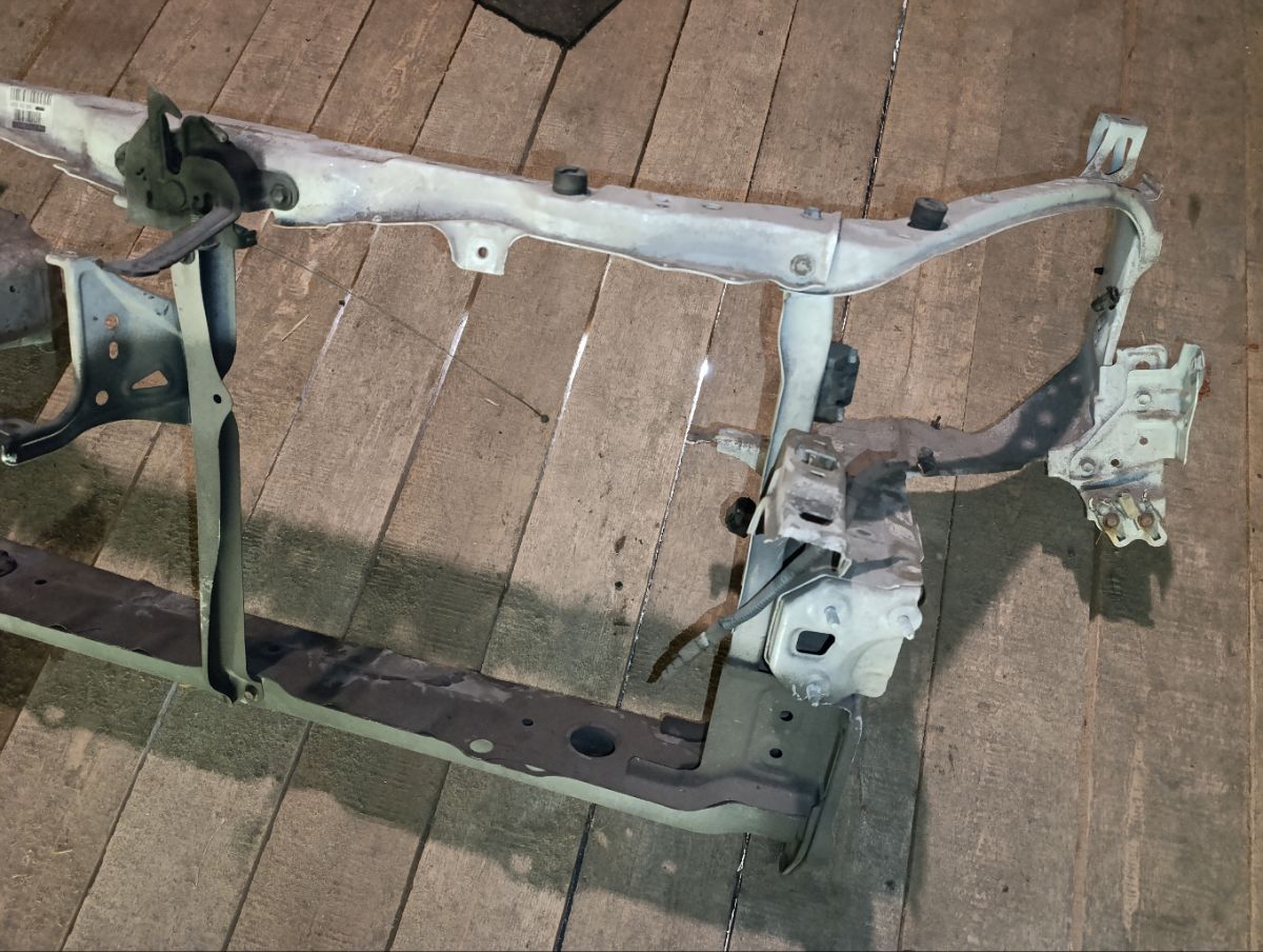 Телевизор на Toyota Wish ZGE20G 2ZR-FAE Фото 5