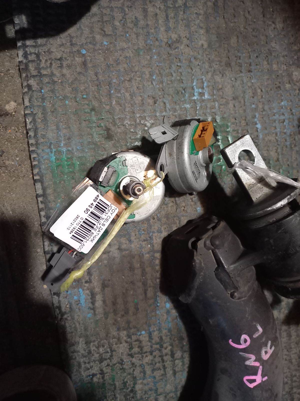 Датчик 89231-50050, 89232-50041 на Toyota Celsior UCF31 3UZ-FE Фото 5