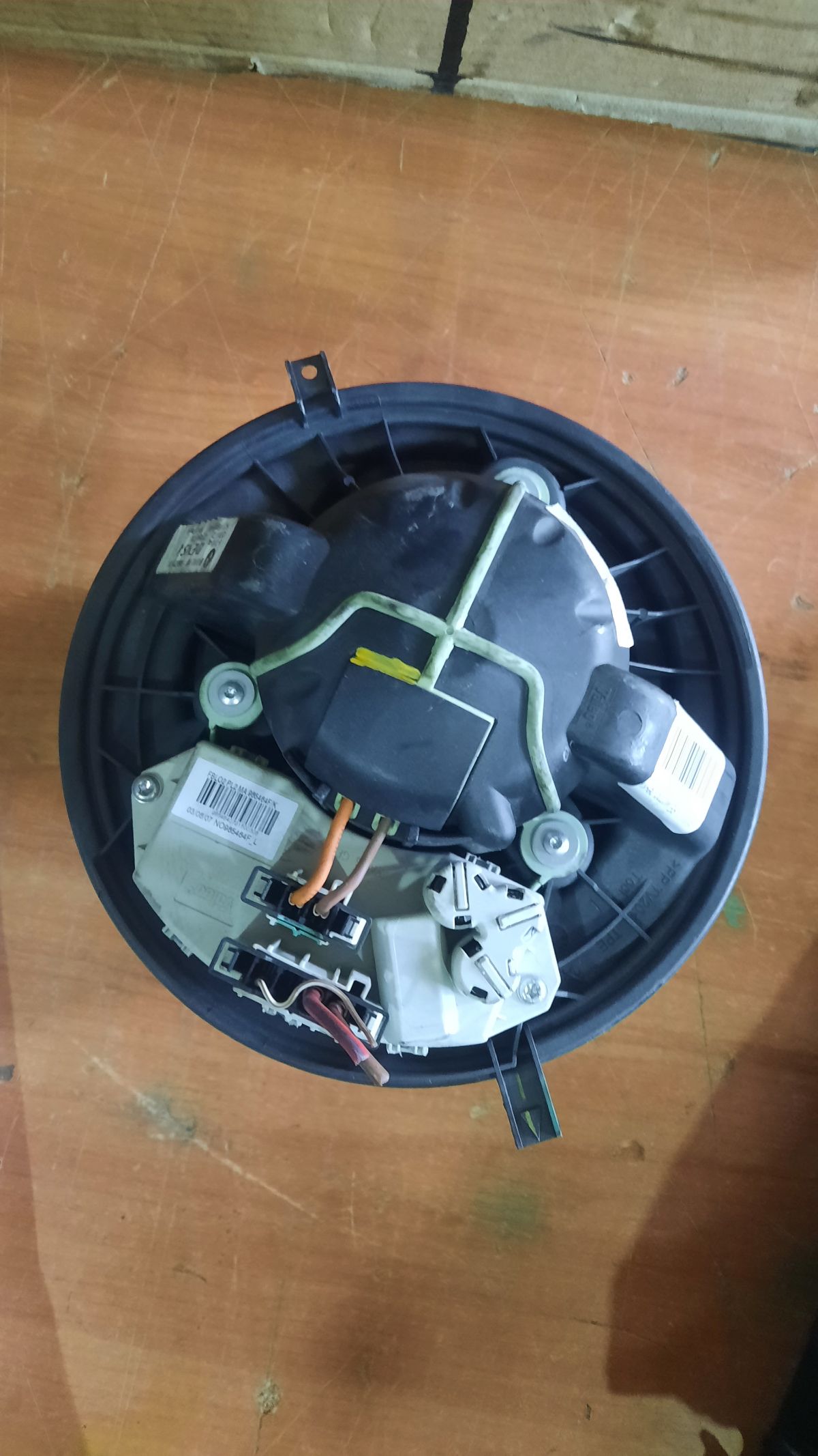 Мотор печки 64116933664, 64119227671 на Bmw 1-Series E87-UE12 Фото 4 Мотор печки 64116933664, 64119227671 на Bmw 1-Series E87-UE12 Фото 4