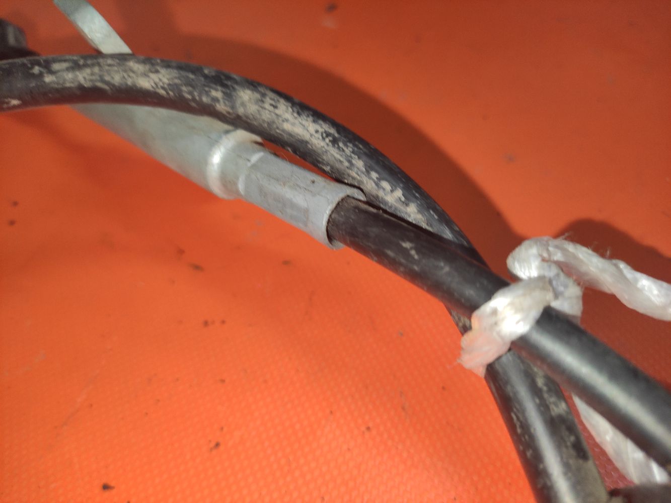 Тросик на коробку передач на Mazda Demio DW3W B3 Фото 13