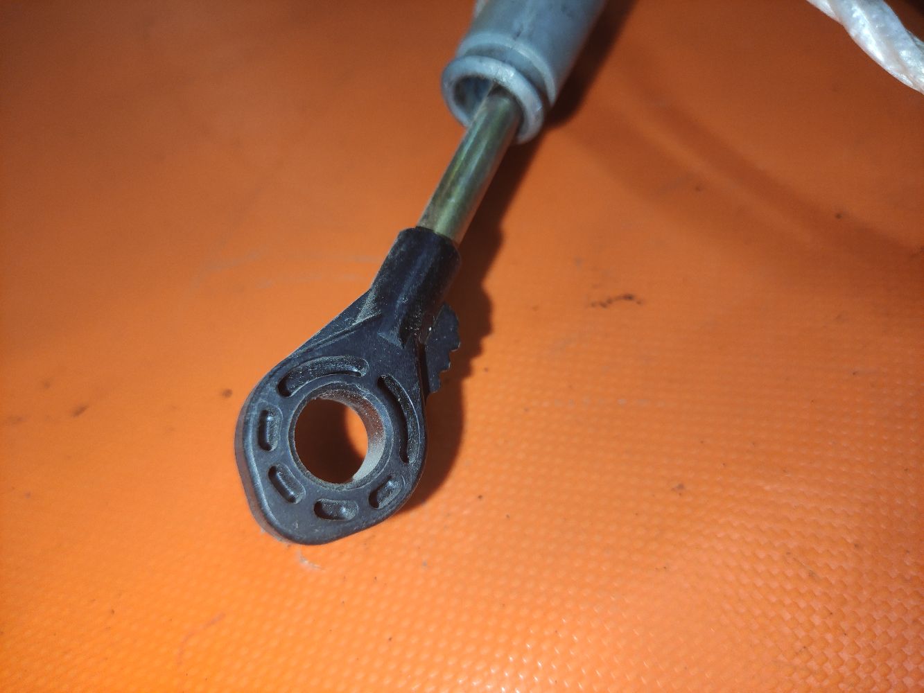 Тросик на коробку передач на Mazda Demio DW3W B3 Фото 10