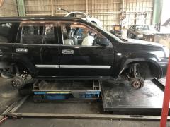 Замок двери на Nissan X-Trail NT30 Фото 10