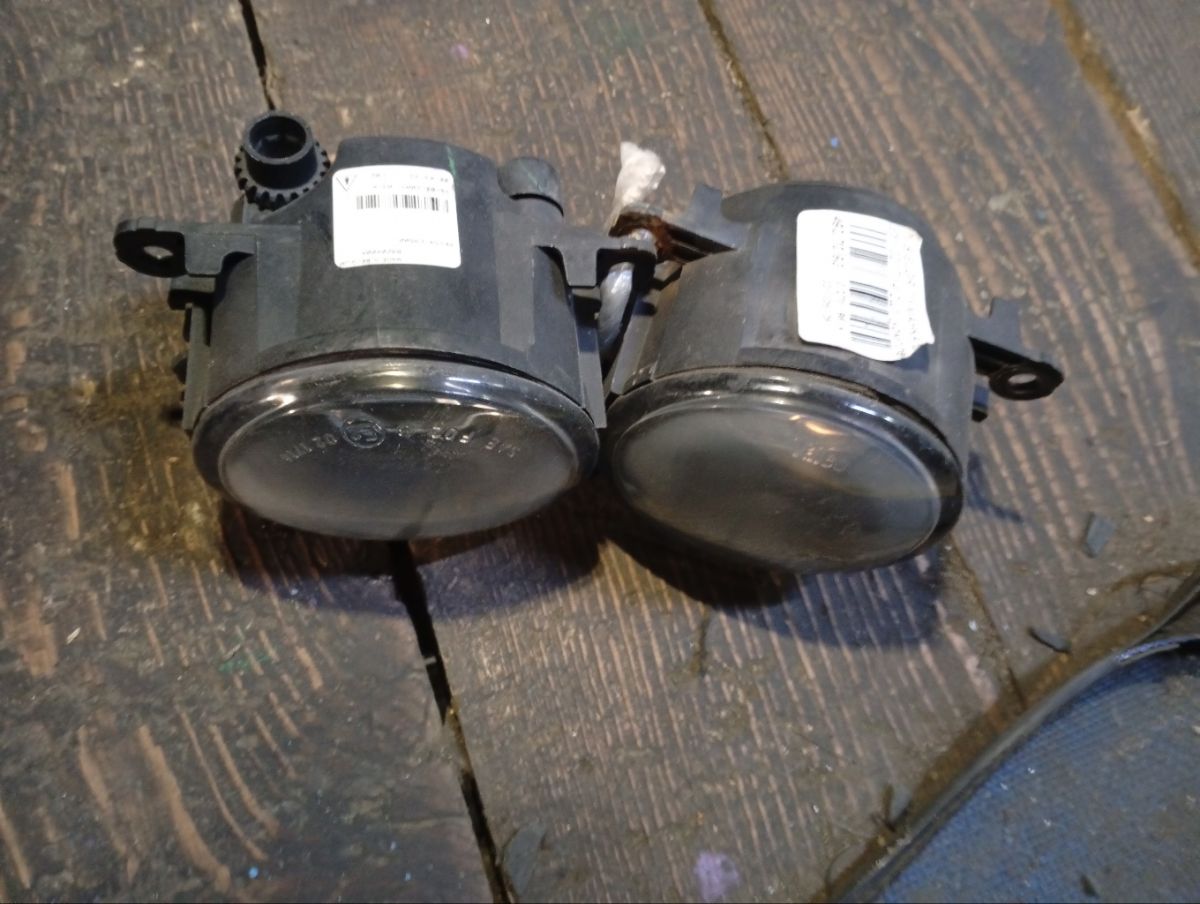 Туманка бамперная 021714 021714 на Nissan Elgrand E51 Фото 2