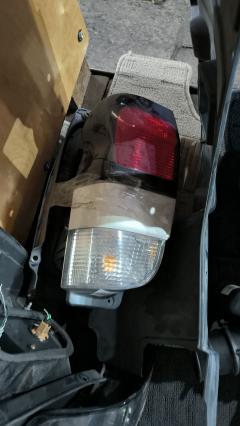 Стоп 26-81 26-81 на Toyota Grand Hiace VCH16W Фото 3