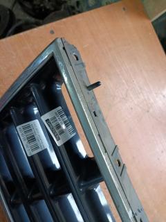 Решетка радиатора на Cadillac Seville Фото 8