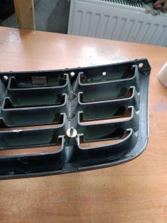 Решетка радиатора на Cadillac Seville Фото 10