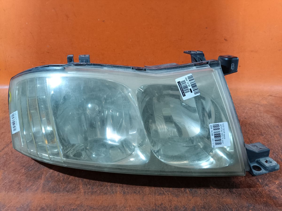 Купить Фару Ниссан Лаурель