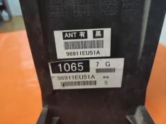 Подлокотник 96911-EU51A на Nissan Tiida C11 Фото 17