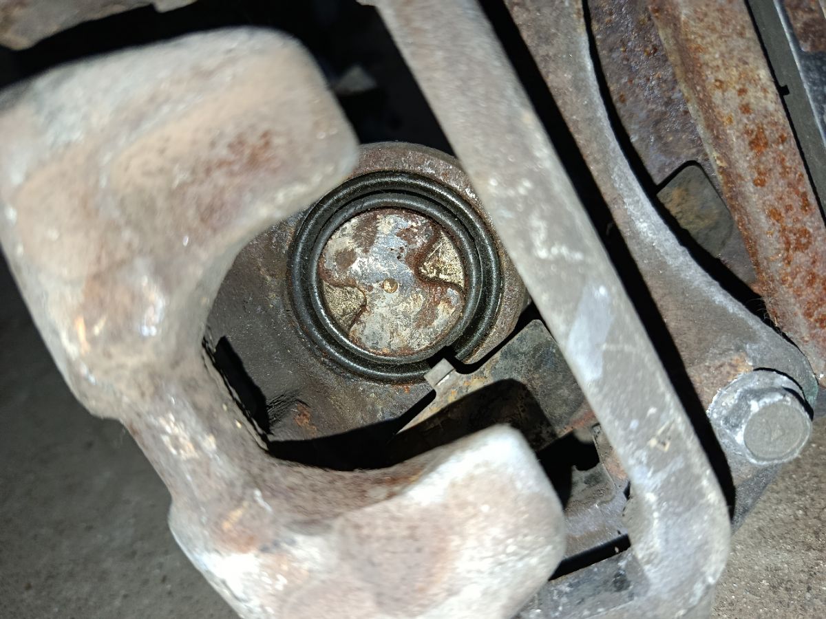 Суппорт на Mazda Atenza GH5FW L5-VE Фото 7