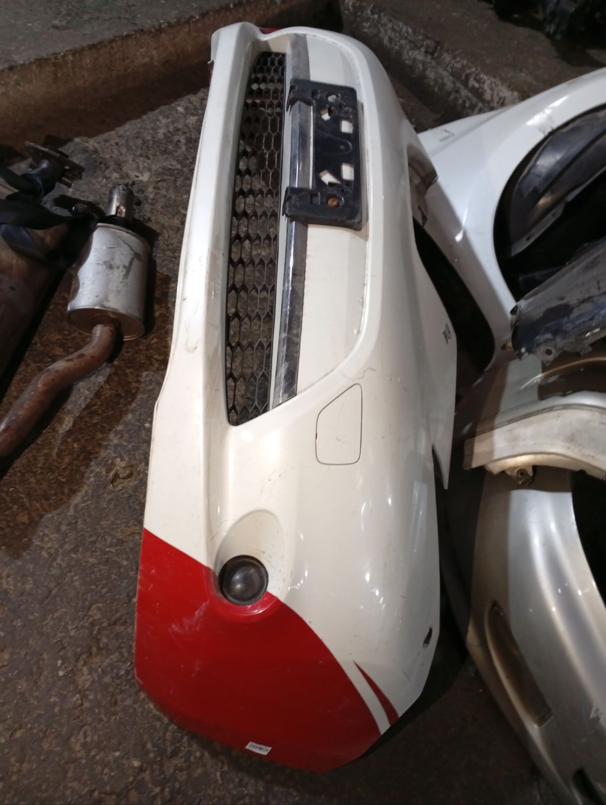 Бампер 62022-3NA0H на Nissan Leaf AZE0 Фото 13