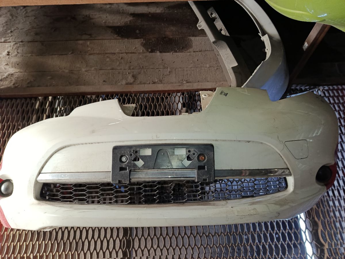 Бампер 62022-3NA0H на Nissan Leaf AZE0 Фото 3