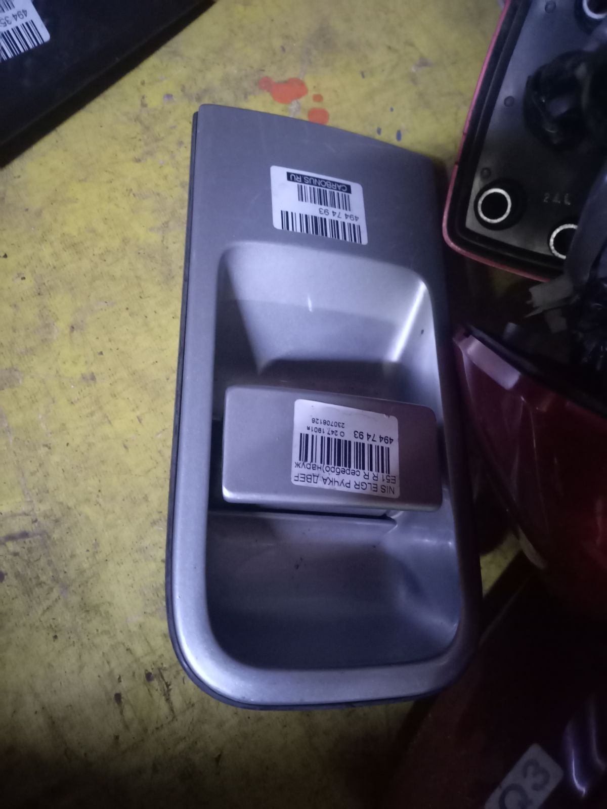 Ручка двери на Nissan Elgrand E51 Фото 4