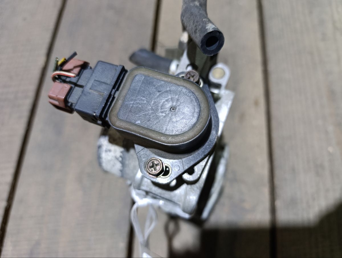 Дроссельная заслонка на Mitsubishi Chariot Grandis N86W 6G72 Фото 11