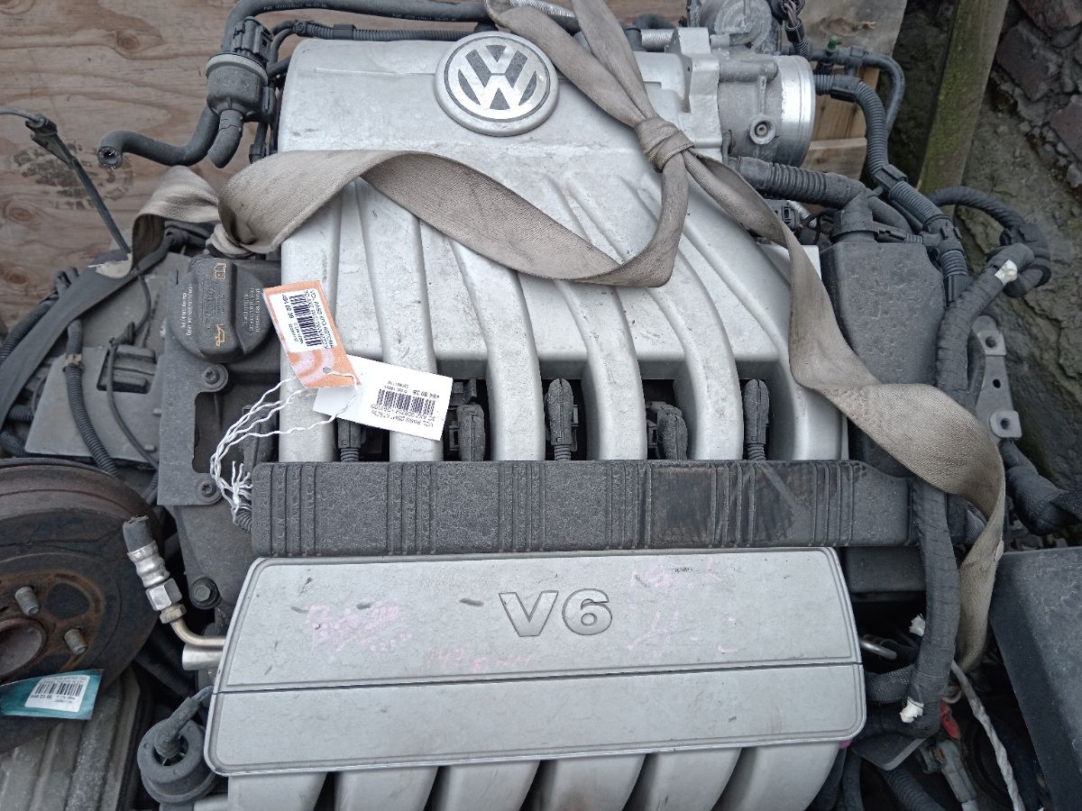 Двигатель на Volkswagen Passat 3C AXZ Фото 1