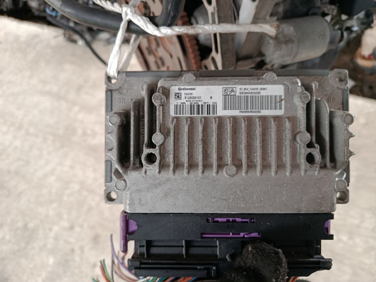 Двигатель на Peugeot 308 VF34 EP6DT Фото 16