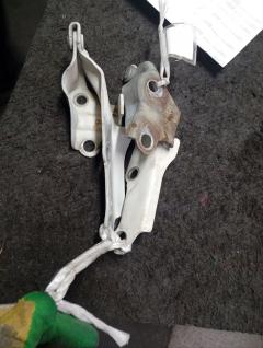 Крепление капота 53410-22110, 53420-22110 на Toyota Mark Ii GX100 Фото 2