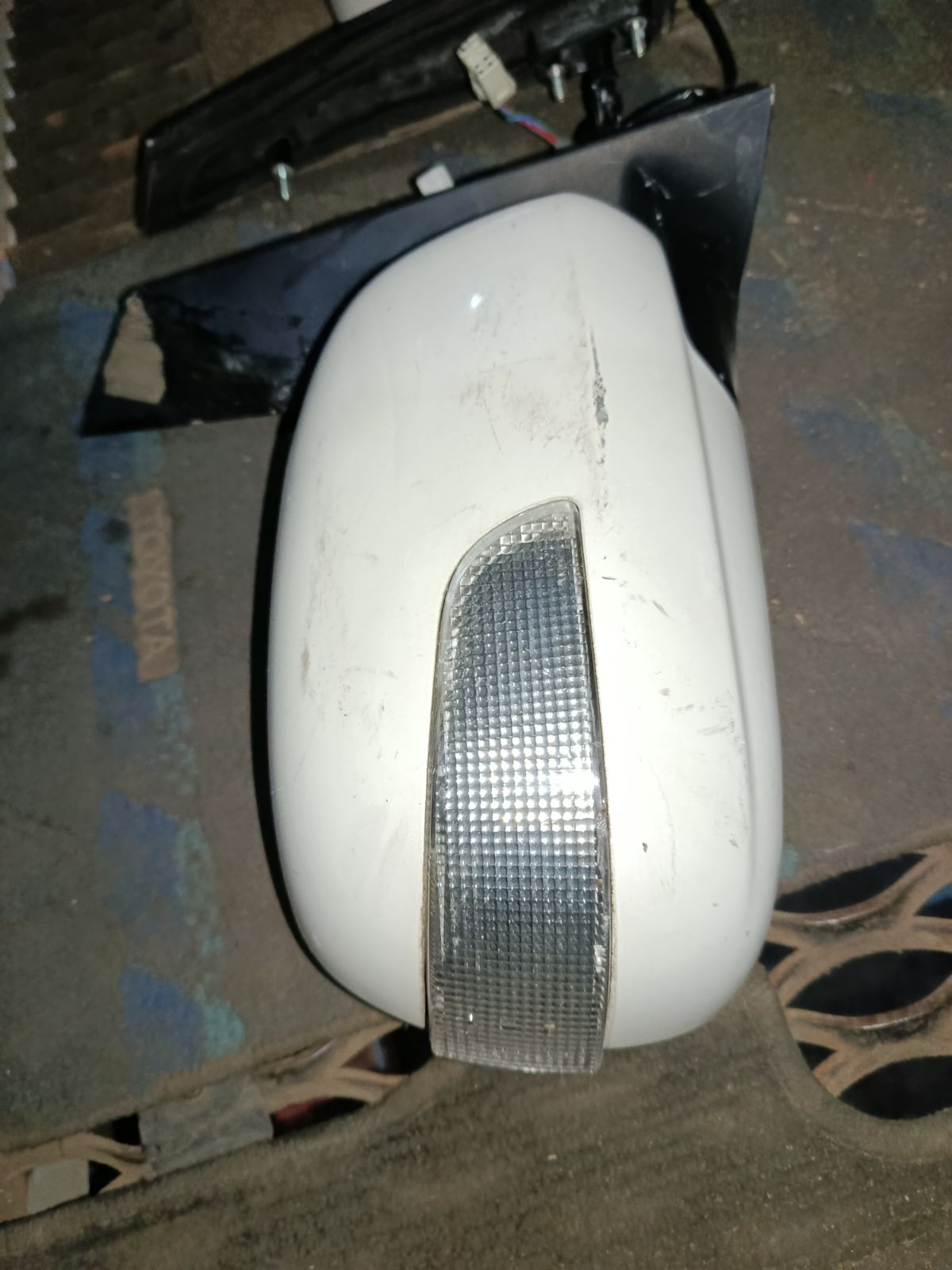 Зеркало двери боковой на Toyota Noah AZR60G Фото 3