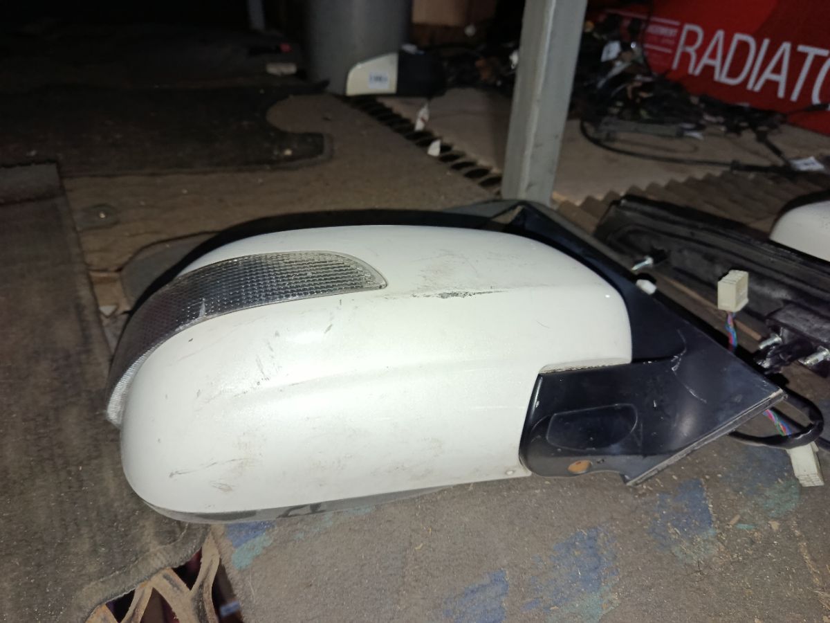 Зеркало двери боковой на Toyota Noah AZR60G Фото 4