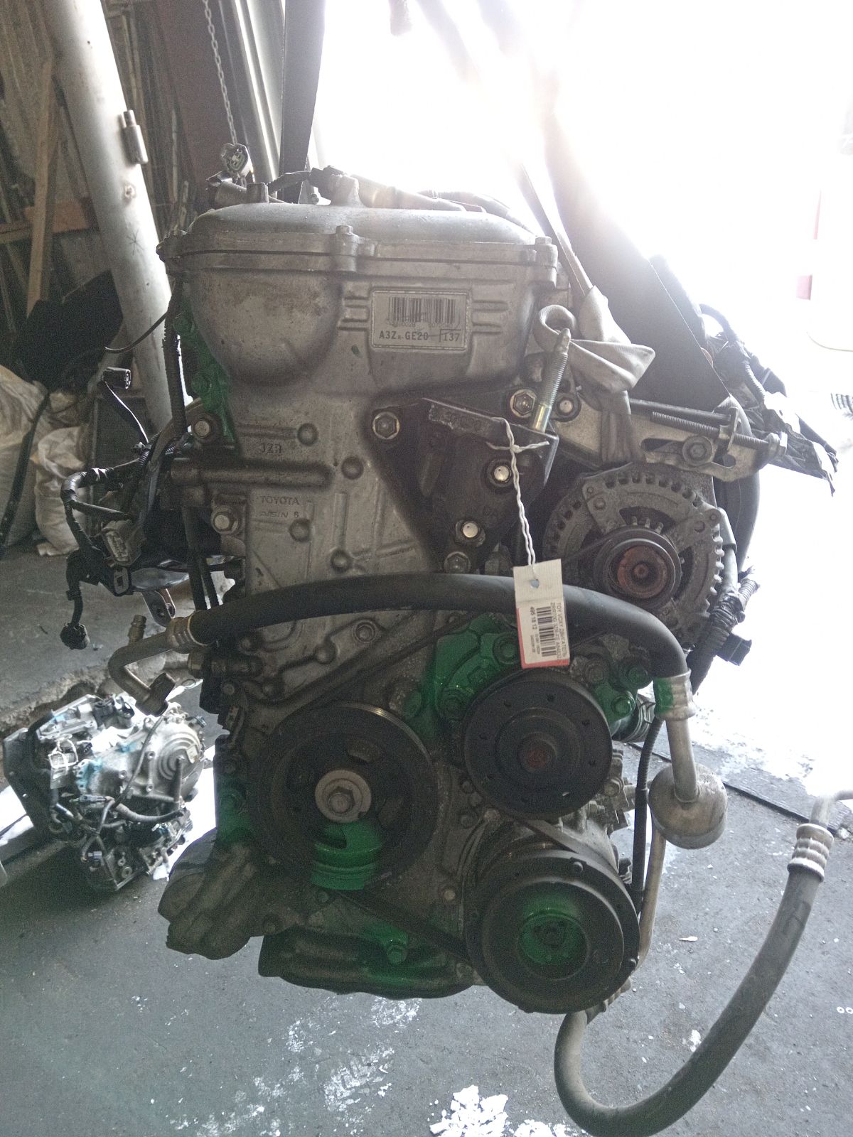 Двигатель на Toyota Voxy ZRR70G 3ZR-FAE Фото 11