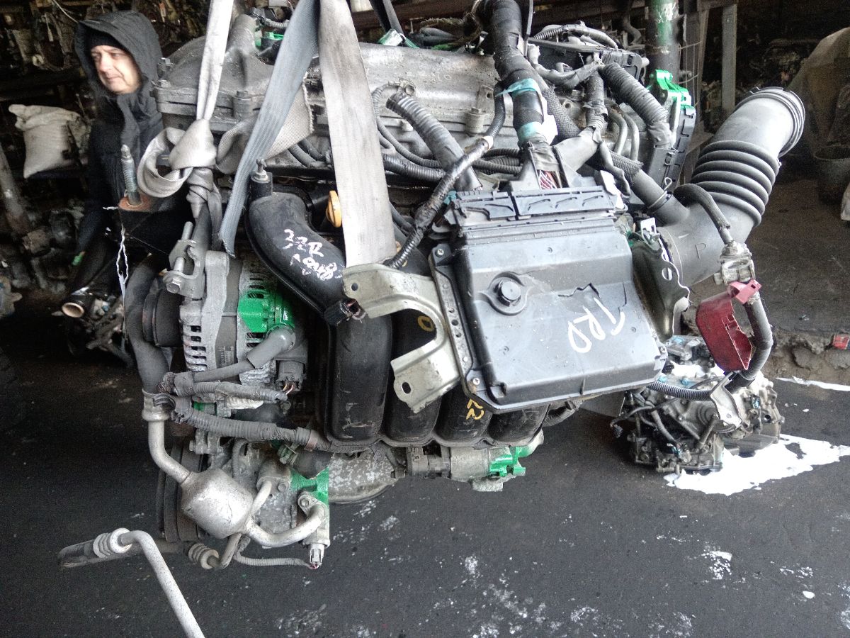 Двигатель на Toyota Voxy ZRR70G 3ZR-FAE Фото 12