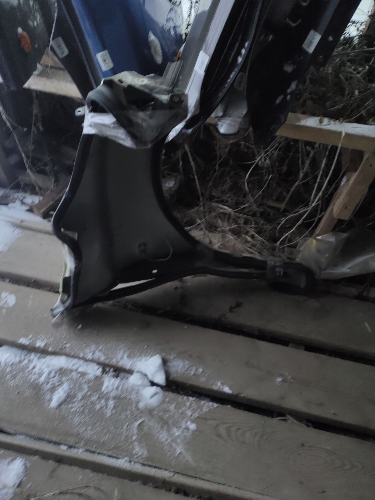 Крыло переднее 01520011, 08312624, 12932111, 1609311, 1609311A1, 191002, 27 07 01, 270701, 3328655, 6024007, 63101-AX030, 63101-AX035, 63101-AX630, 63101AX630, 6504041609311P, 8100203, 974171, 99B79L, DS0113014, DS0113034, DS10121AL, DS10121ALV, DS10121BL, DT48001600L00, DT48001602L00, DT480162, GD99B79L, L00812, MV 63101AX630, MV63101AX630, NI264021FL, NNMIC03270L, NSMCR03121L, PDS10121AL, STDT480162 на Nissan March AK12 Фото 6