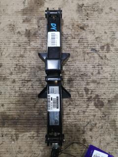 Домкрат на Mazda Demio DY3W