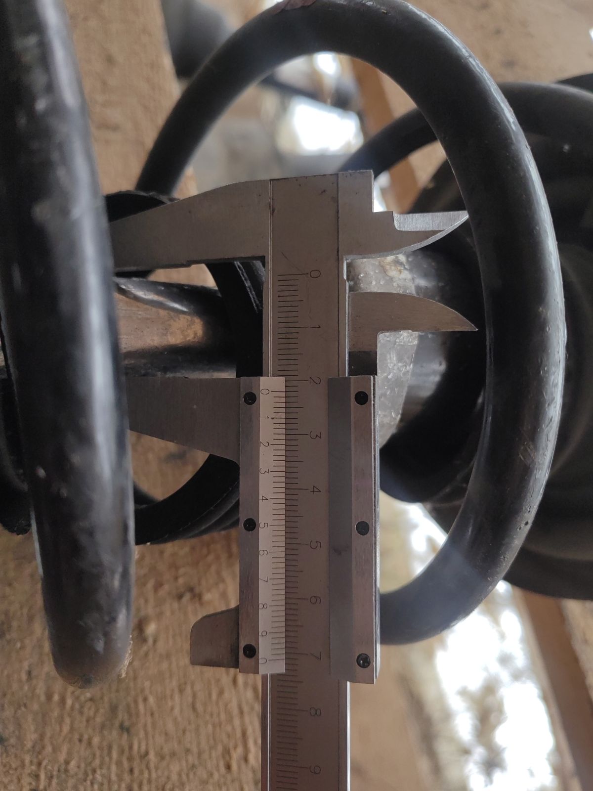 Стойка амортизатора на Toyota Ractis NCP120 1NZ-FE Фото 2