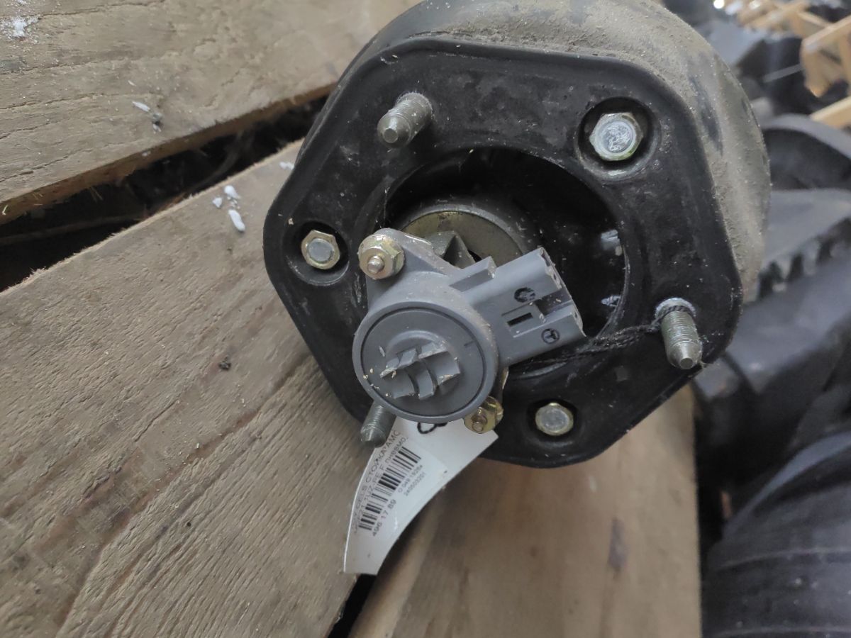 Стойка амортизатора на Toyota Celsior UCF21 1UZ-FE Фото 6