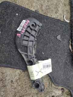 Крепление бампера 52116-12400 на Toyota Corolla Fielder NZE141G Фото 4