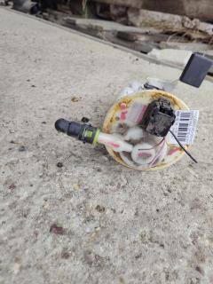 Бензонасос 15100-82K01 на Mazda Carol HB25S K6A Фото 4