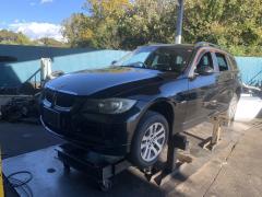 Бачок гидроусилителя 1097164 на Bmw 3-Series E91 N46B20BA Фото 6