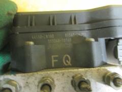 Блок ABS 44510-28160, 89541-28280 на Toyota Voxy ZRR70G 3ZR-FE Фото 2