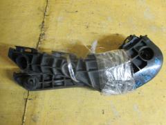 Крепление бампера на Toyota Corolla Fielder NZE141G 52116-12400  52115-12440, Переднее расположение