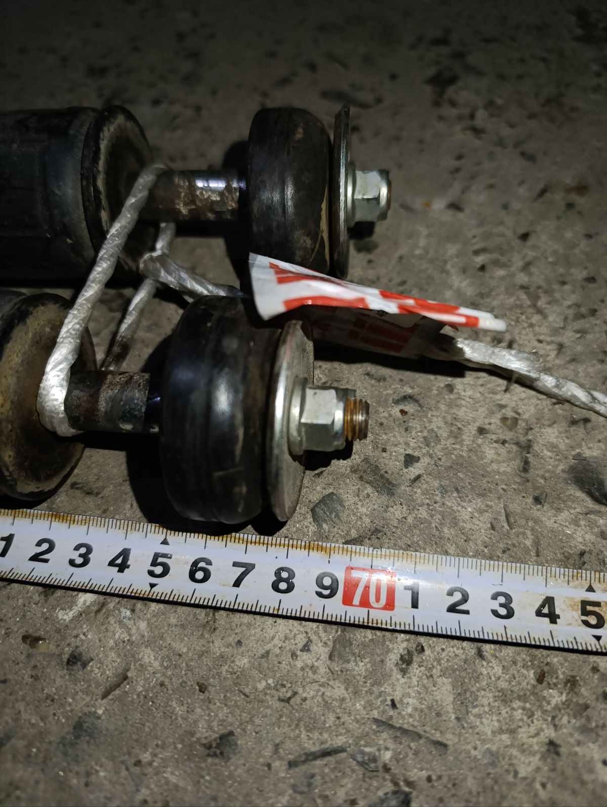 Амортизатор на Honda Stepwgn RG1 Фото 10