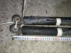 Амортизатор на Honda Stepwgn RG1 Фото 8