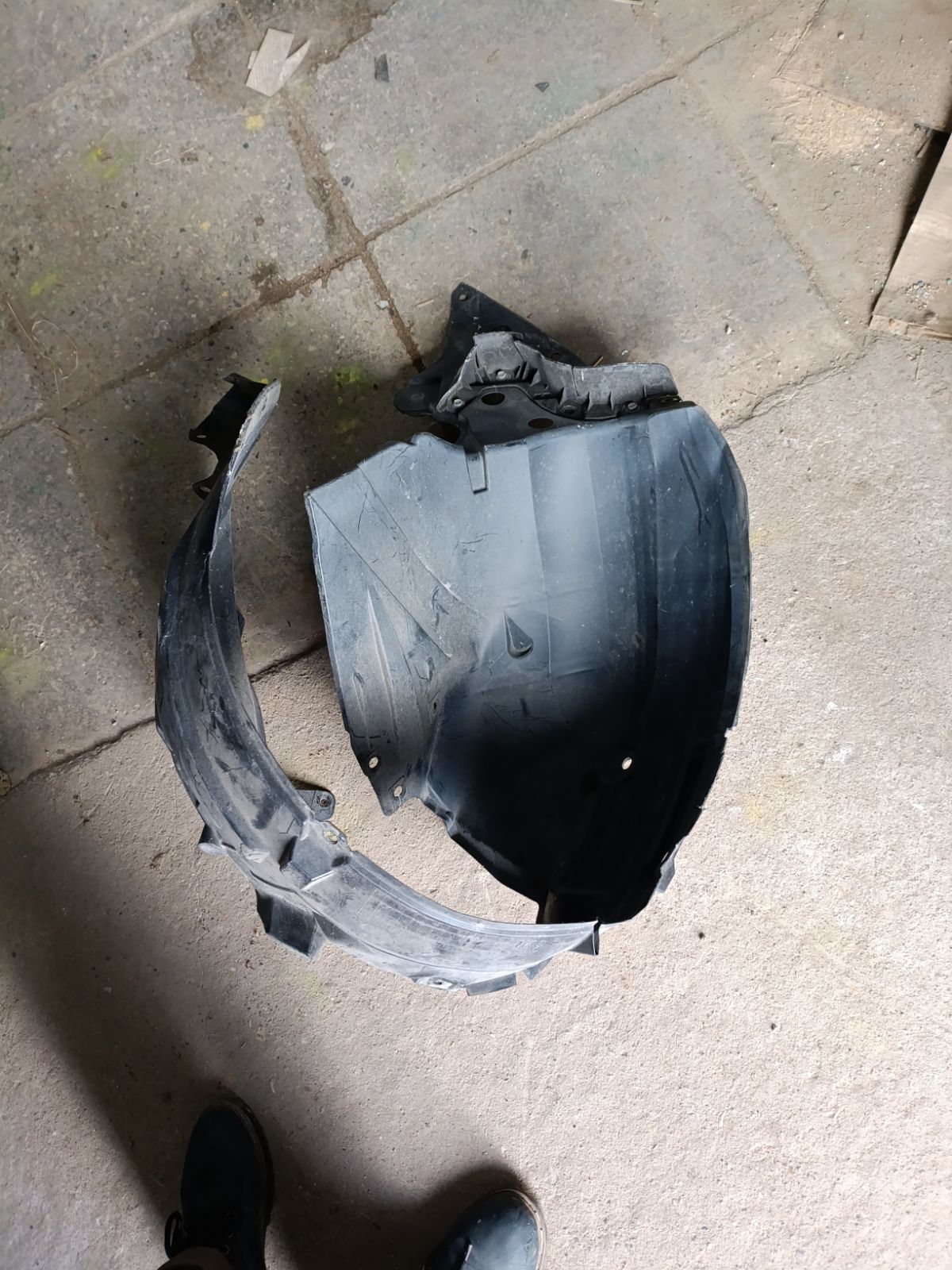 Подкрылок 63843-3NA0A на Nissan Leaf AZE0 EM57 Фото 7