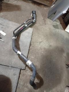 Заливная горловина топливного бака 77201-28240, 77201-28290 на Toyota Noah AZR60G 1AZ-FSE Фото 5
