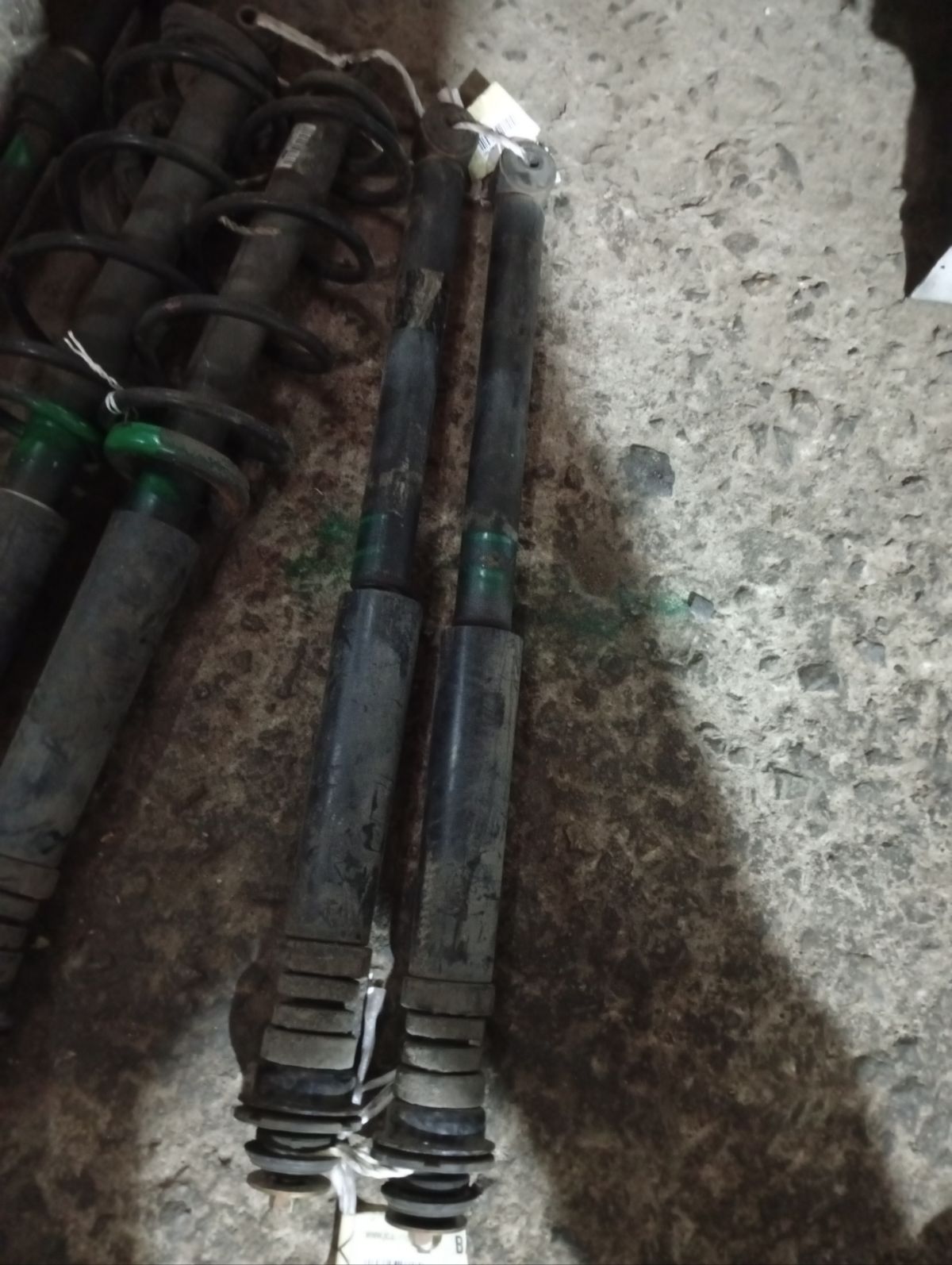 Амортизатор 343490, MN125831, MN125832 на Mitsubishi Colt Z25A Фото 4