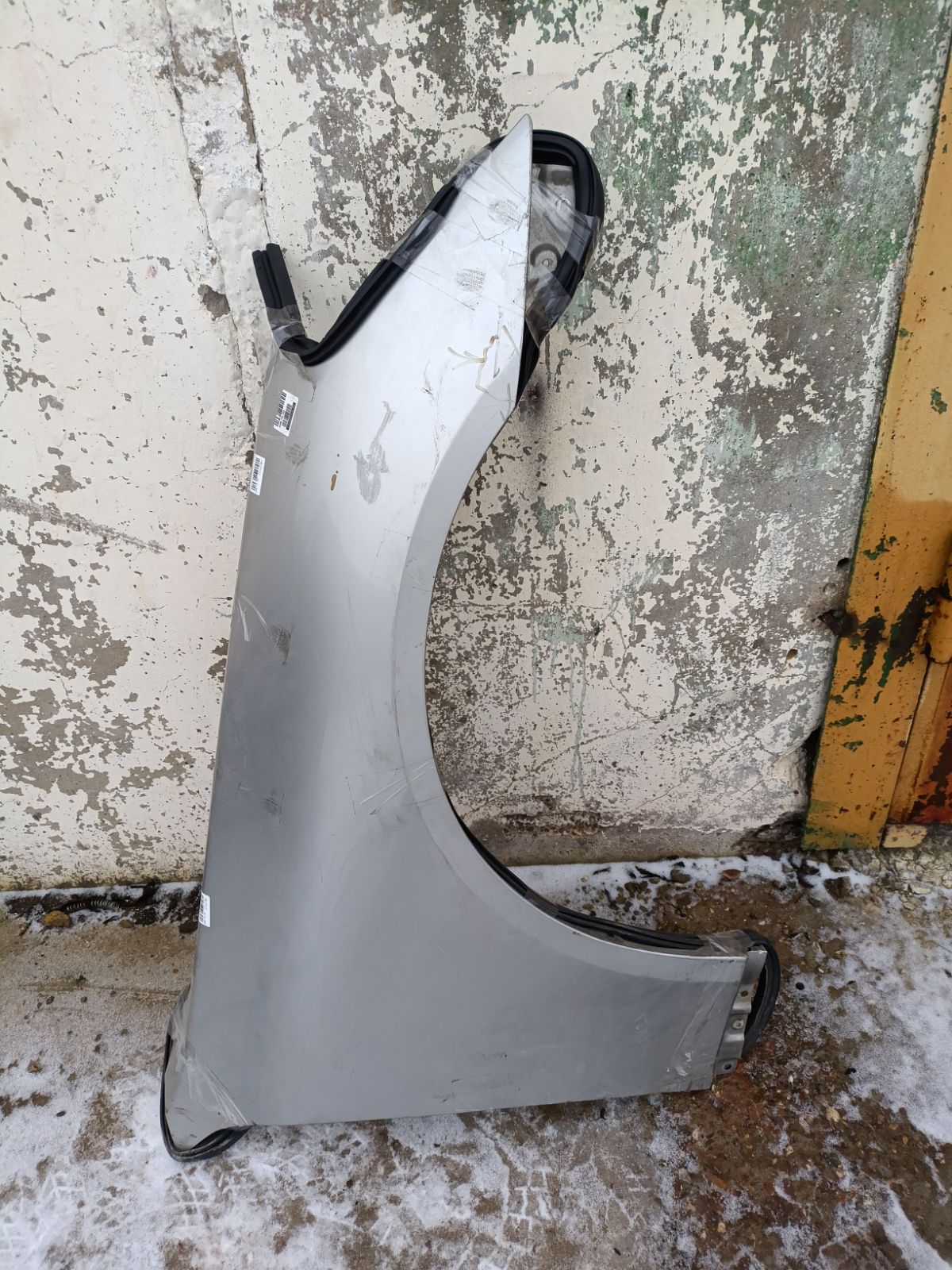 Крыло переднее 63100-AL530, 63100-AL535, DS10129AR на Nissan Skyline V35 Фото 5