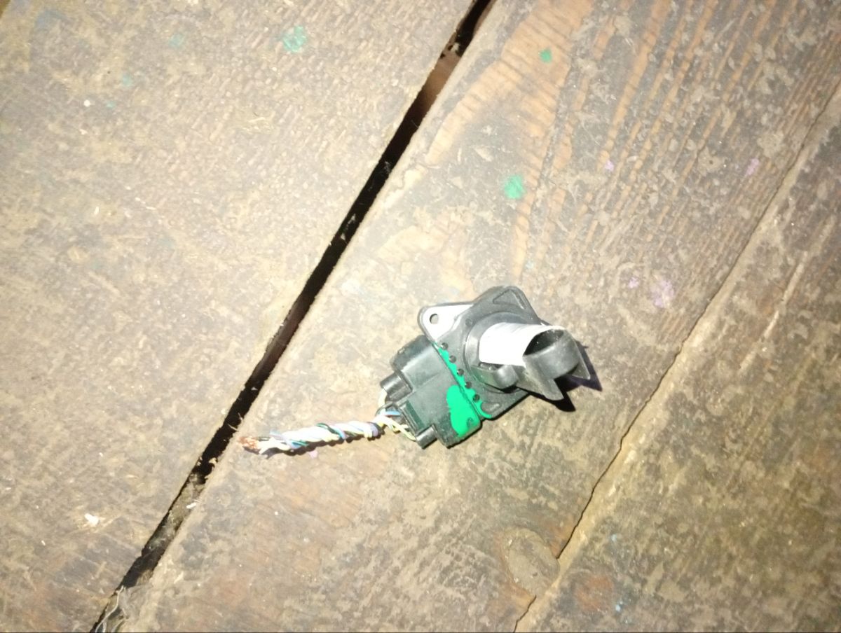 Датчик расхода воздуха 22680-AA310, DK-AF198 на Subaru Legacy Wagon BP5 EJ20X Фото 4